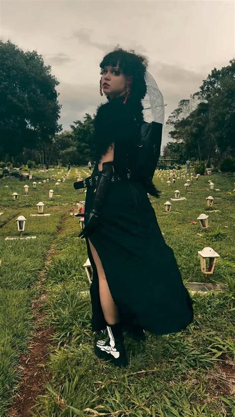 ciborguelolita|catarina 𓆩♡𓆪 (@ciborguelolita): Tonight, the light of love is .